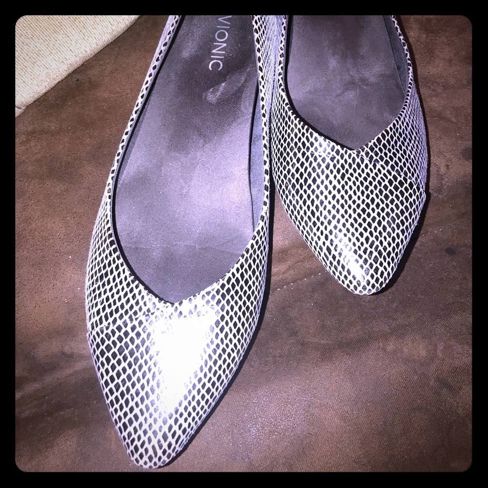 Silver Snakeskin Vionic Dress Flats